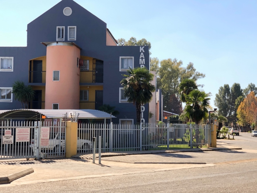 1 Bedroom Property for Sale in Kannoniers Park North West